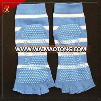 New Design Custom Non Slip Yoga Toe Separator Socks