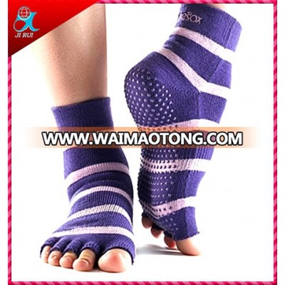 2015 New Design Yoga Toe Socks